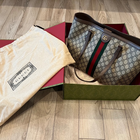 Ophidia GG medium tote - Picture 3 of 11